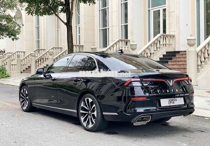 LuxA 2021 Premium 1 chủ từ mới giá hợp lý