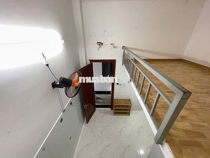 Cho thuê duplex full nt cơ bản giá hạt dẻ ngã 4 Gò Mây cho sv HUIT