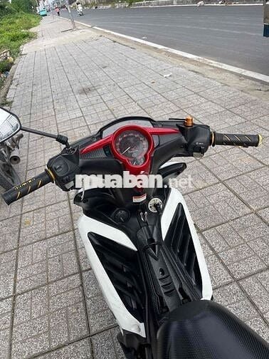 Yamaha Exciter 135 Trắng Đen Đỏ