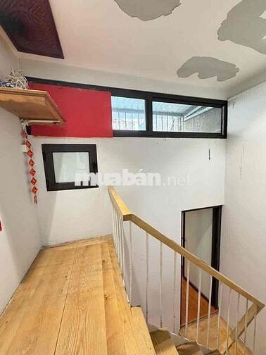 Bán nhà Ngọc Thuỵ 30m2 x3 tầng gần Khai Sơn giá nhỉnh 5,6 tỷ