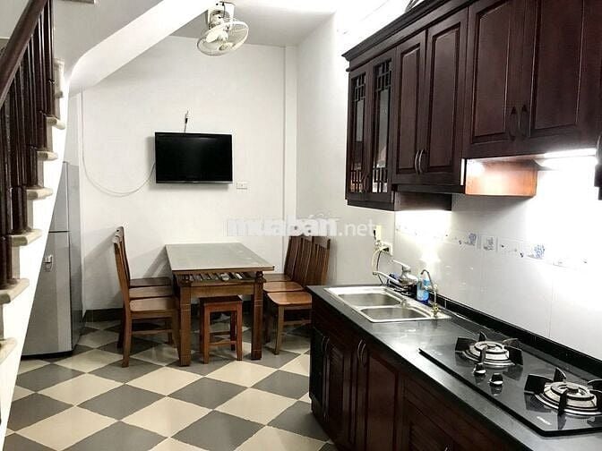 Nhà ngõ 26 phố Trần Thái Tông - Diện tích 38m2 x 4 tầng có nội thất