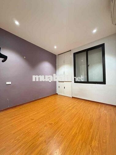 Bán nhà Ngọc Thuỵ 30m2 x3 tầng gần Khai Sơn giá nhỉnh 5,6 tỷ