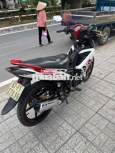 Yamaha Exciter 135 Trắng Đen Đỏ