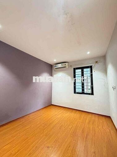 Bán nhà Ngọc Thuỵ 30m2 x3 tầng gần Khai Sơn giá nhỉnh 5,6 tỷ