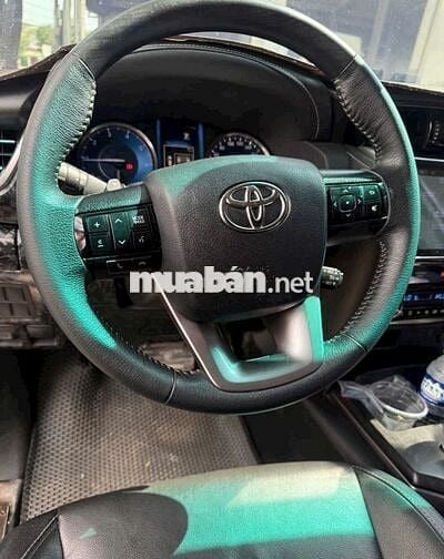 Toyota Fortuner 2022 Trắng AT Dầu