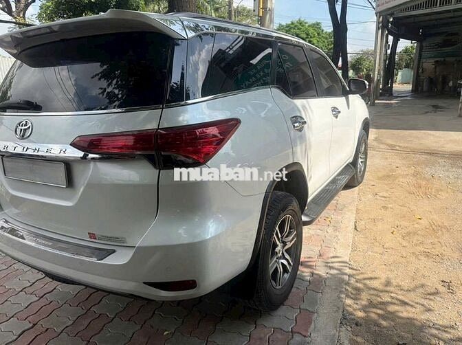 Toyota Fortuner 2022 Trắng AT Dầu