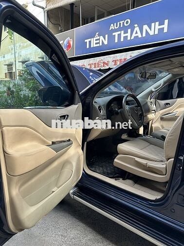 Nissan Navara 2017 NP300 EL 4x2 AT - 83570 km