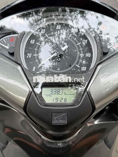 SH 150i ABS 2018 LƯỚT BSTP ( HÀNG BỎ MẪU )