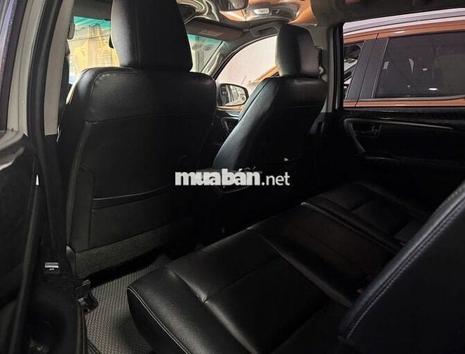 Toyota Fortuner 2022 Trắng AT Dầu