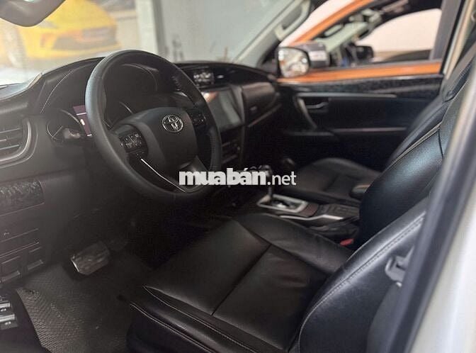 Toyota Fortuner 2022 Trắng