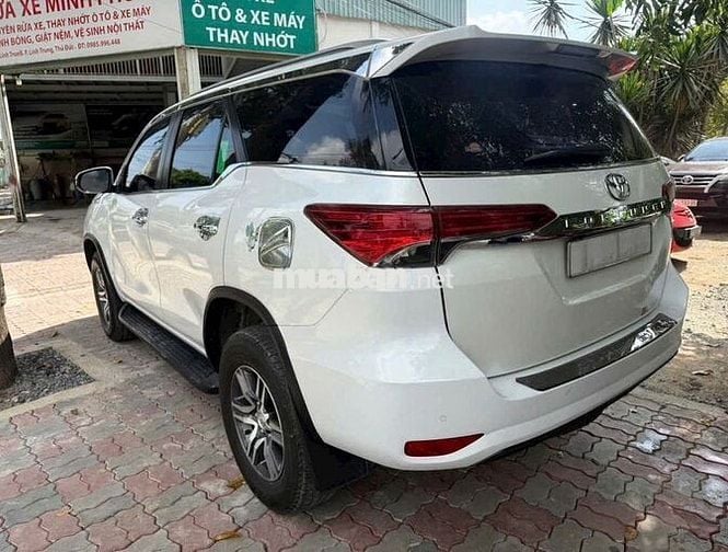 Toyota Fortuner 2022 Trắng