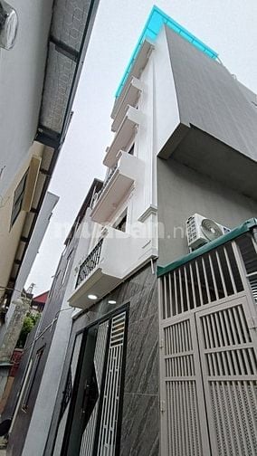 Võ Chí Công – Cầu Giấy – 61 M2 – 6 Tầng – MT 5.5 M – Giá 14.5 Tỷ.  