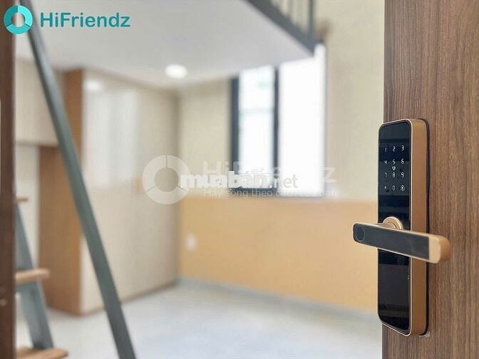 PHÒNG BAN CÔNG NGAY TÔN ĐẢN, GẦN NGUYỄN TẤT THÀNH, KHÁNH HỘI, QUẬN 1,7