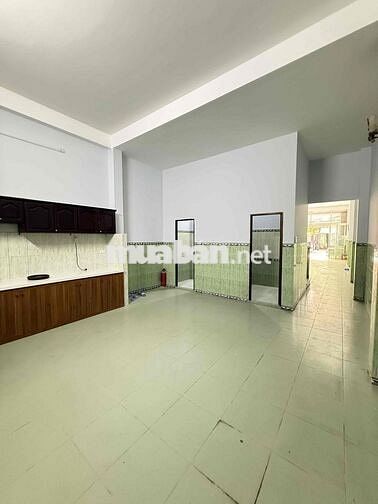 Bán nhà 3.5 tầng khu phố chợ Sơn Trà sát biển, đường Phùng Tá Chu