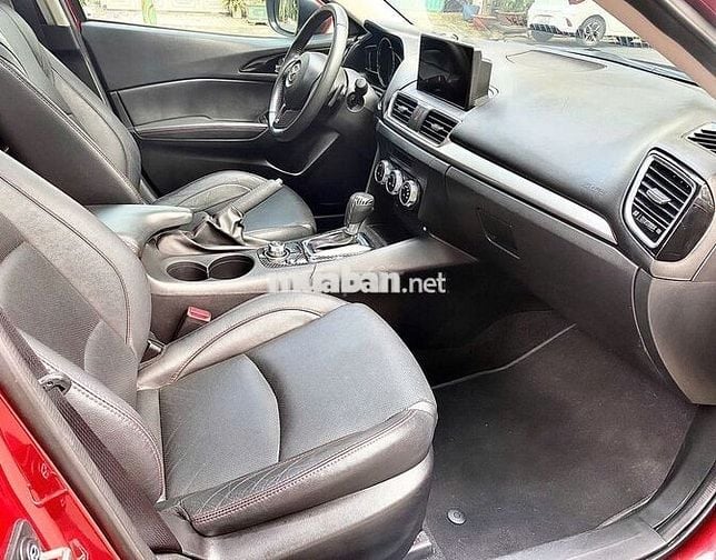 Mazda 3 2.0L 2016 bản cao, vô cùng ít đi