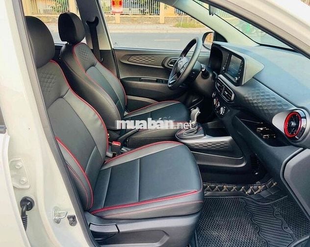 Ra Đi Hyundai Grand i10 2023 1.2 AT - 16000 km