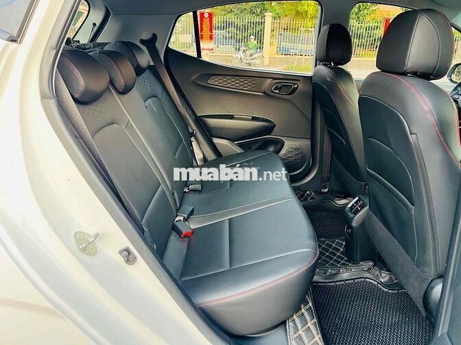 Ra Đi Hyundai Grand i10 2023 1.2 AT - 16000 km