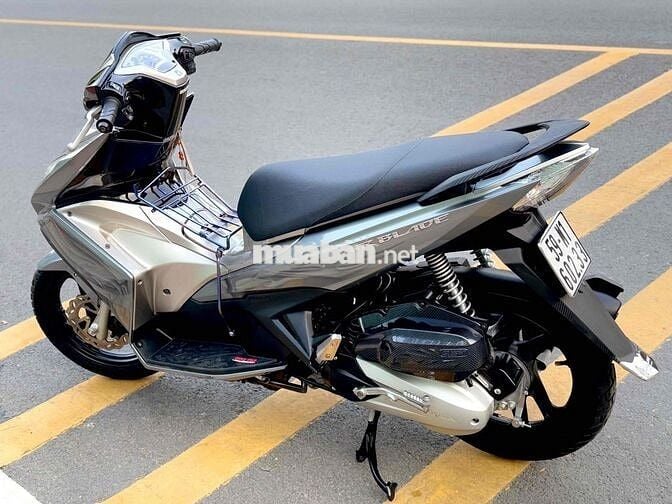 Airblade 125 mẫu 2015 9chủ ít đi máy zin100% mới99