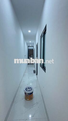 Bán nhà trung tâm Phường Dĩ An hẻm xe hơi tiện ích xung quanh