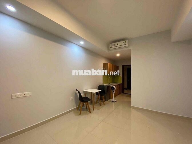 Cho thuê căn hộ chung cư Botanica Premier 1PN 1WC. Gần sân bay TSN