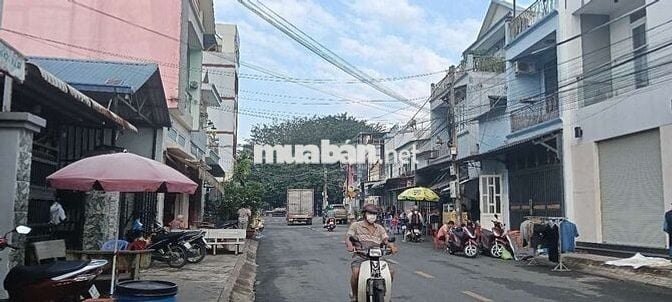 Giảm tiếp còn 5 Tỷ, Bán Nhà 2 Tầng Tr. Tâm Dĩ An, Đường 6m, 4PN,100m²