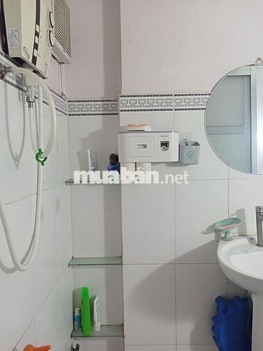 Cho thuê phòng ban công gần cầu chữ Y