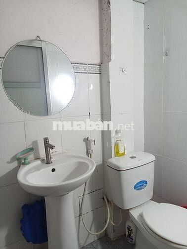 Cho thuê phòng ban công gần cầu chữ Y