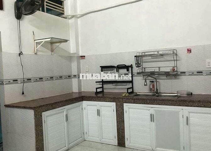 CẦN CHO THUÊ NHÀ VỊ TRÍ ĐẸP HXH 1/ NGAY EMART KHU SẦM UẤT ĐƯỜNG SỐ 44