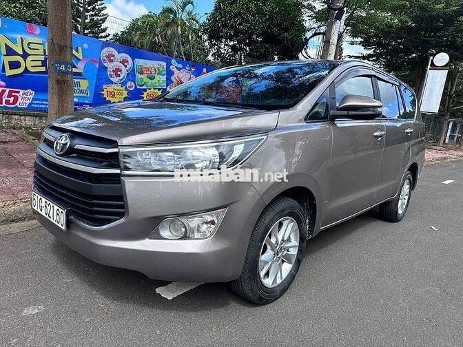Toyota Innova 2018 E