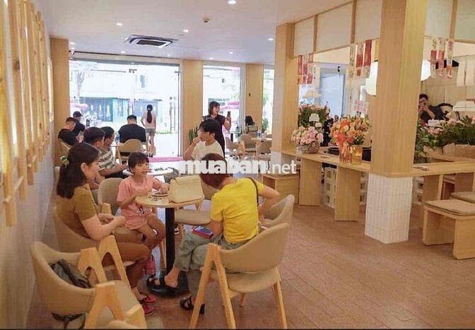 Sang quán cf Mặt tiền Hoàng Văn Thụ ,1 trệt 1 Lầu 400m2 sàn