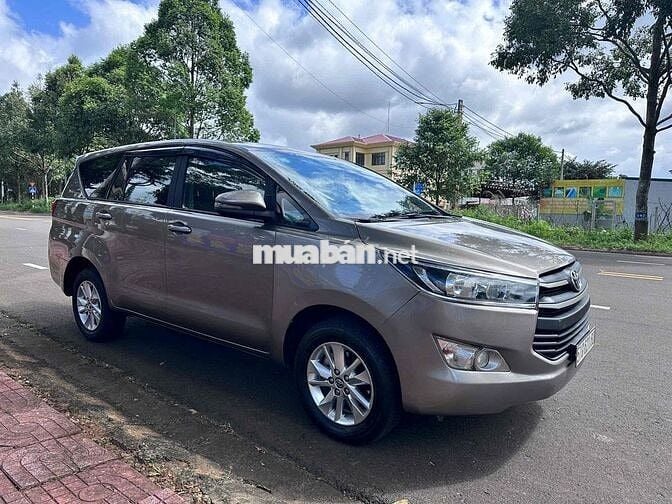 Toyota Innova 2018 E