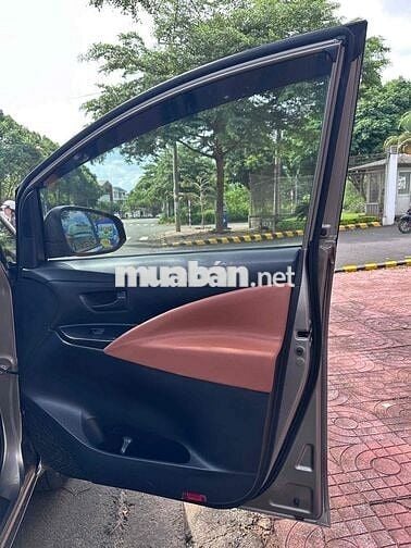 Toyota Innova 2018 E