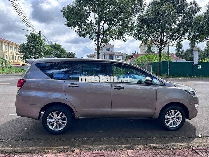Toyota Innova 2018 E