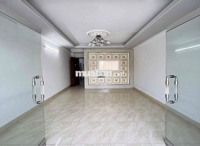 MB kinh doanh mới phù hợp làm shop , nail , vp Cty ...rộng 40m2 giá rẻ