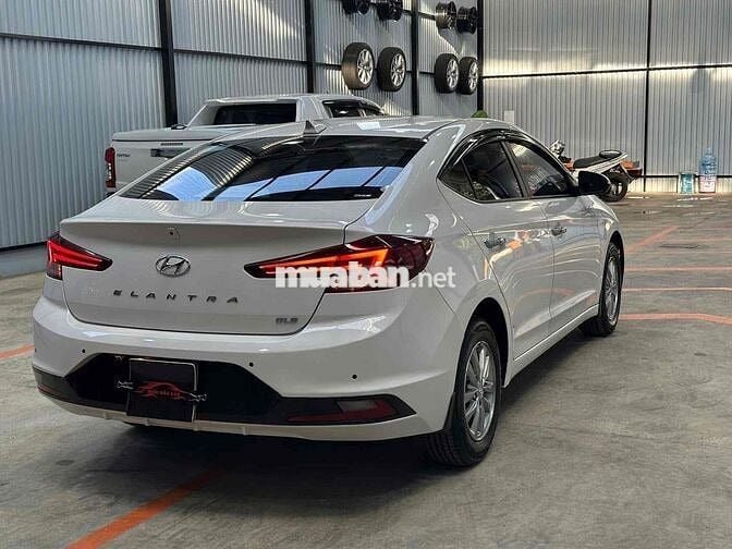 Hyundai Elantra 2020 MT
