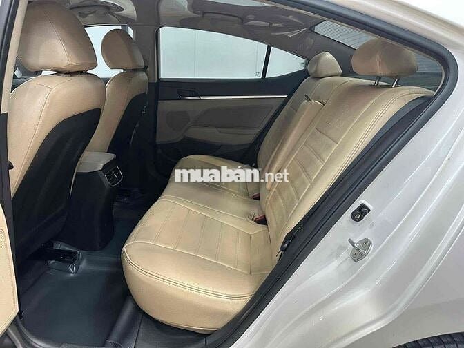 Hyundai Elantra 2020 MT