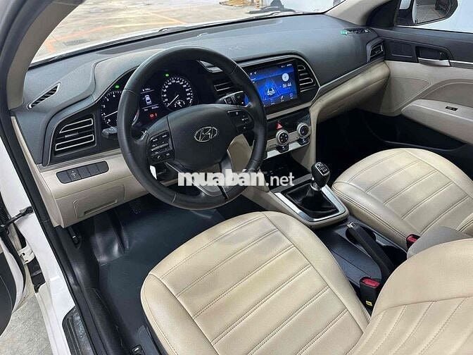 Hyundai Elantra 2020 MT