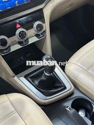 Hyundai Elantra 2020 MT