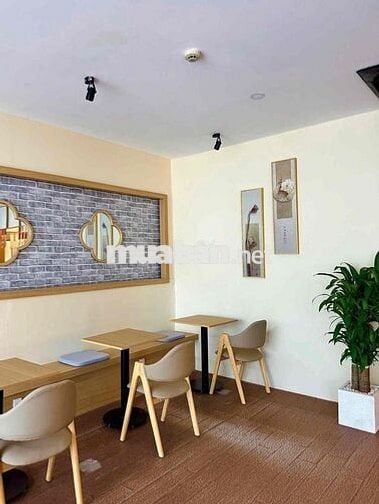 Sang quán cf Mặt tiền Hoàng Văn Thụ ,1 trệt 1 Lầu 400m2 sàn