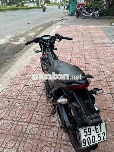 Suzuki Raider 2018 Đen Côn tay