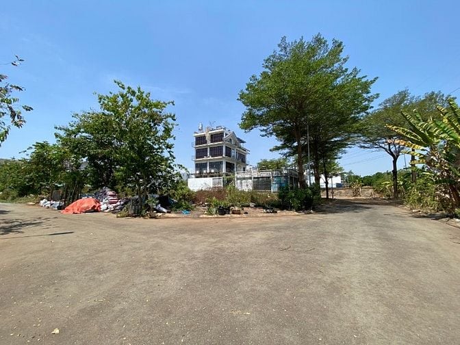 Bán đất kdc Hoàng Anh Minh Tuấn đường Đỗ Xuân Hợp Q9 (230m2) 150 tr/m2