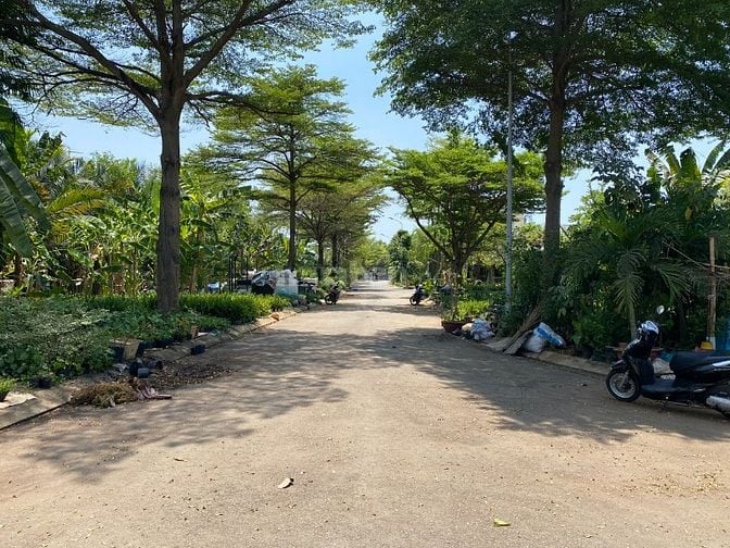 Bán đất kdc Hoàng Anh Minh Tuấn đường Đỗ Xuân Hợp Q9 (230m2) 150 tr/m2