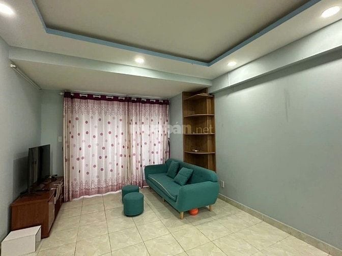 Căn hộ Tú Xương, P6, Quận 3: 10,5triệu, 2p ngủ, có NT, ban công, 100m2