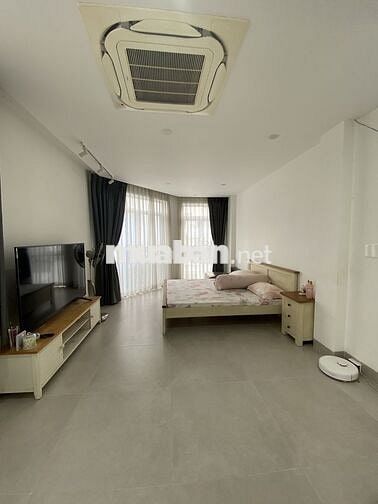 NHÀ 4 LẦU ĐÚC MỚI ĐẸP - HẺM NGUYỄN ĐÌNH CHIỂU P. BÀN CỜ , HCM