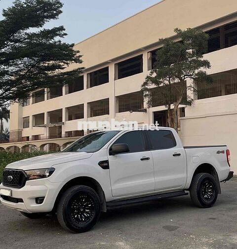 Ford Ranger 2.2 Trắng 5 chỗ