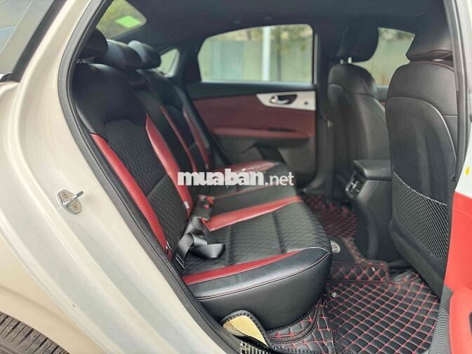 Kia Cerato 2021 2.0 AT PREMIUM - 28000 km