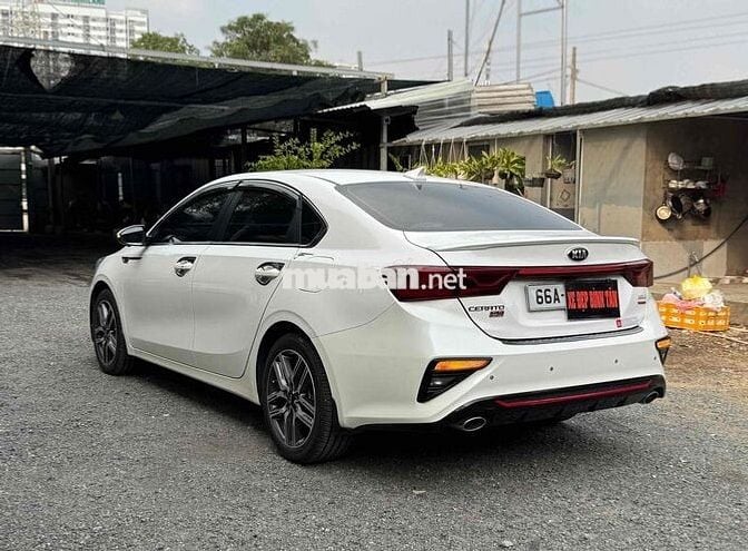 Kia Cerato 2021 2.0 AT PREMIUM - 28000 km