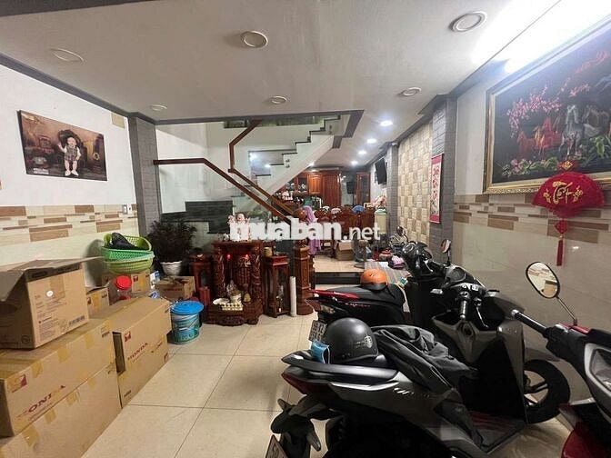 Mặt tiền đg 2 xe tải ! CxpLA ! P12 Q6