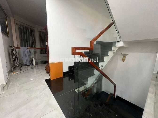 Mặt tiền đg 2 xe tải ! CxpLA ! P12 Q6