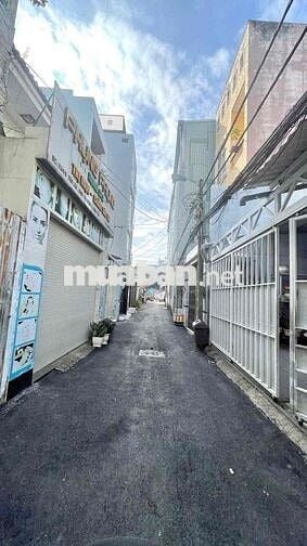 Bán Đất hẻm 634/ Tên Lửa, DT 4.7x14m, Giá 5.6 tỷ/lô. Gần Aeon mall.